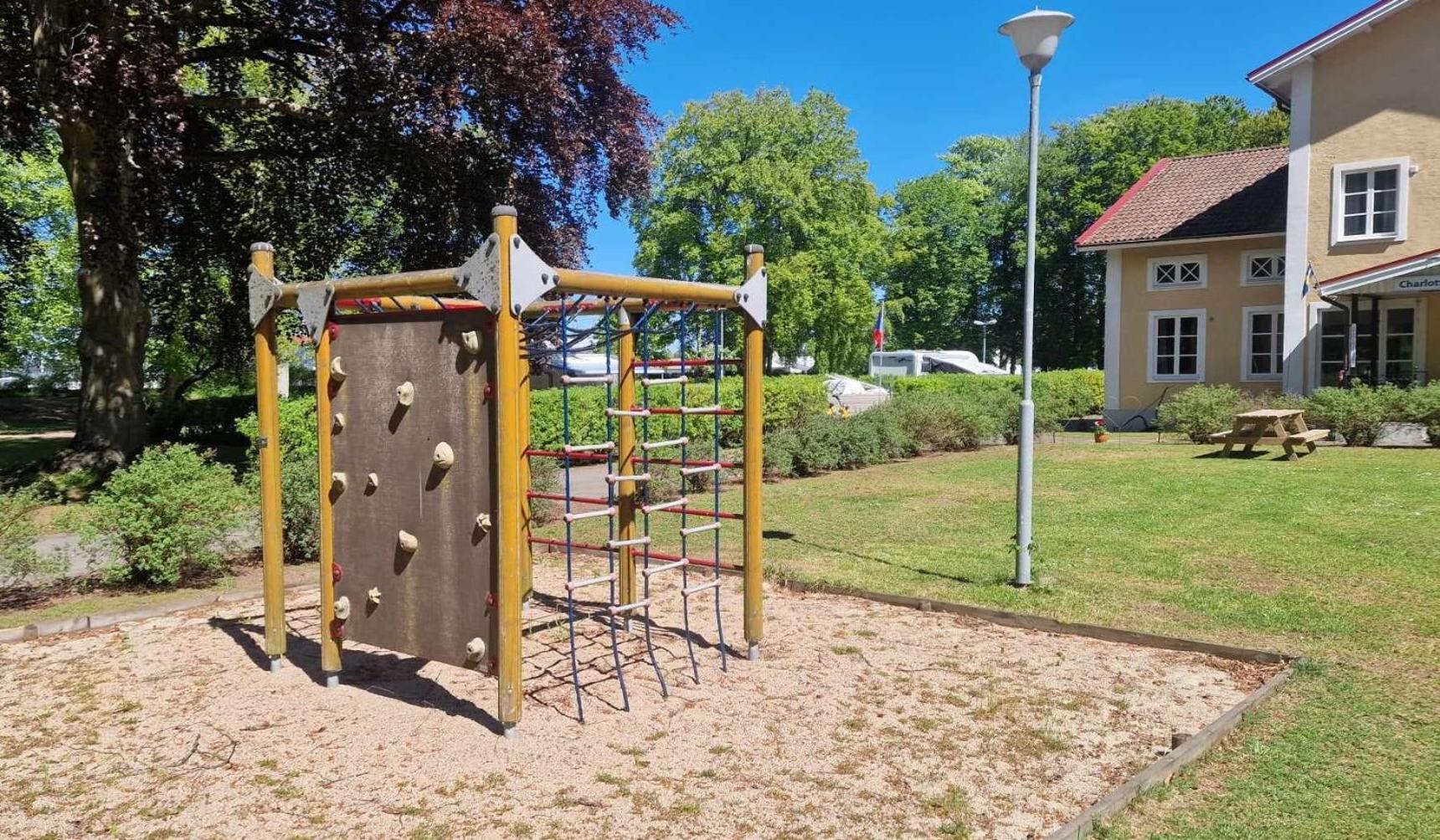 Charlottsborgs Camping Och Vandrarhem Kristianstad Luaran gambar